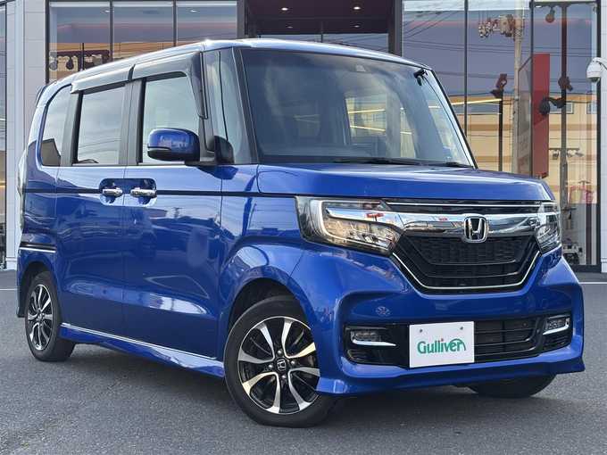 新着情報“Ｎ－ＢＯＸカスタムG・EXホンダセンシング”2017年式ブリリアントスポーティブルーメタリック2トーン入荷しました！