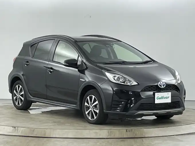 新着情報“アクアクロスオーバー”2018年式ブラックマイカ入荷しました！