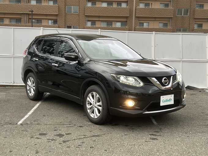 新着情報“エクストレイル20X”2015年式ダイヤモンドブラック入荷しました！