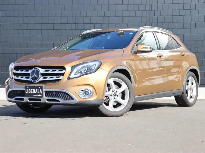 新着情報“ＧＬＡクラスGLA220 4マチック”2017年式キャニオンベージュ入荷しました！