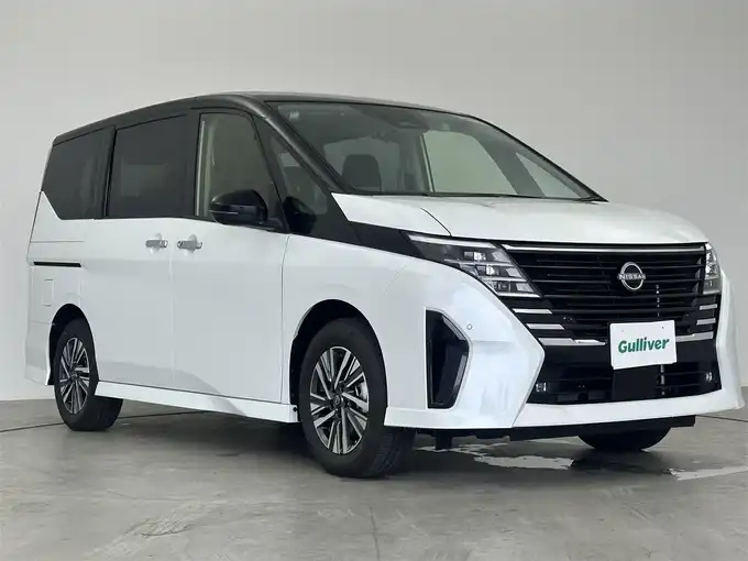 新着情報“セレナe－パワー ハイウェイスターV”2025年式パールⅡ入荷しました！