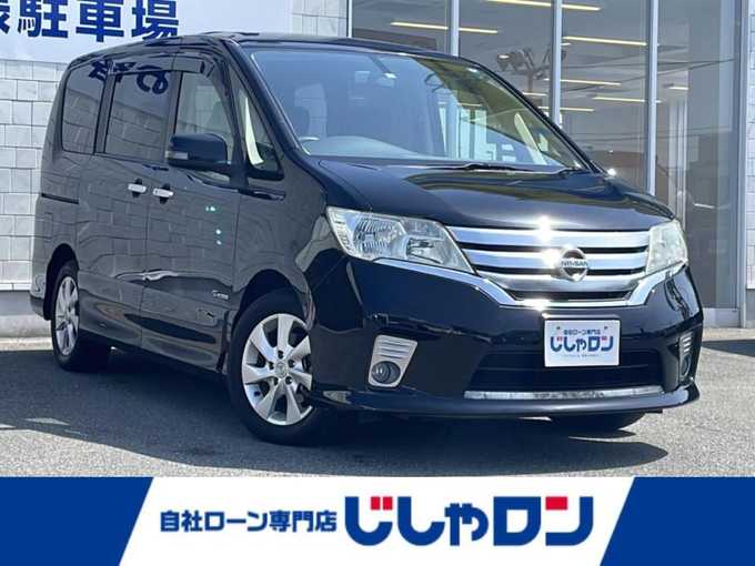 新着情報“セレナハイウェイスター S－ハイブリッド”2013年式スーパーブラック入荷しました！