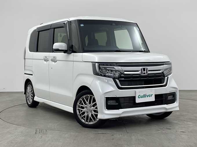新着情報“Ｎ－ＢＯＸカスタムLターボ”2021年式プラチナホワイトパール入荷しました！