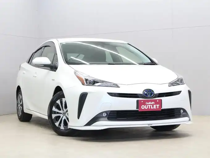 新着情報“プリウスS”2019年式ホワイトパールクリスタルシャイン入荷しました！