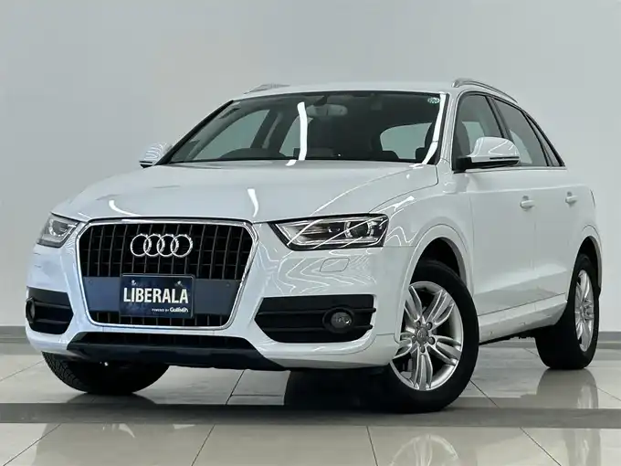 新着情報“Ｑ３1．4TFSI”2015年式白入荷しました！