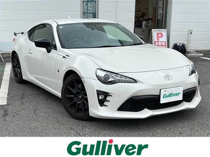 新着情報“８６GTリミテッド ブラックパッケージ”2017年式クリスタルホワイトパール入荷しました！