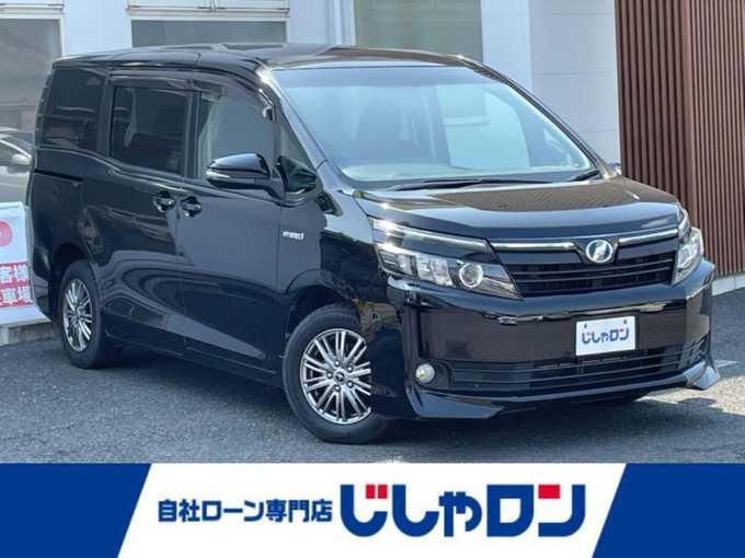 新着情報“ヴォクシーハイブリッドV”2014年式ブラック入荷しました！