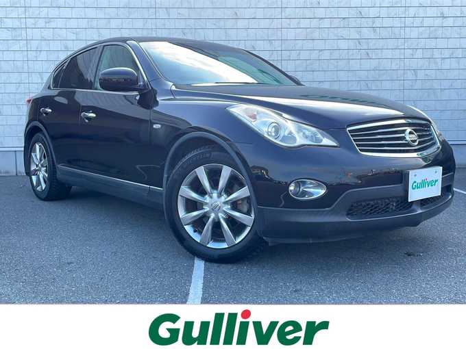 新着情報“スカイラインクロスオーバー370GT”2010年式スーパーブラック入荷しました！