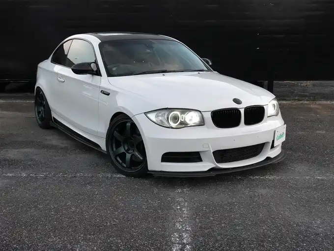 新着情報“１シリーズ135i クーペ”2009年式アルピンホワイトⅢ入荷しました！