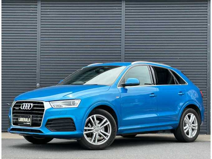 新着情報“Ｑ３2．0TFSIクワトロ180PS”2015年式青Ｍ入荷しました！