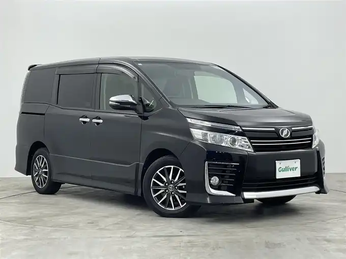 新着情報“ヴォクシーZS 煌”2015年式ブラック入荷しました！