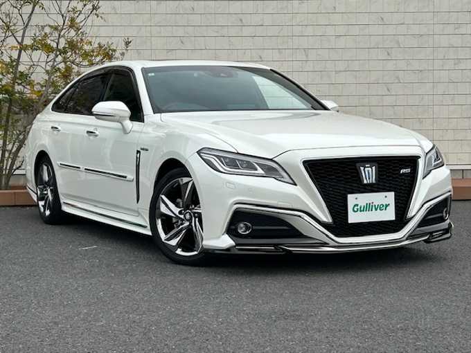 新着情報“クラウンハイブリッドRS”2019年式ホワイトパールクリスタルシャイン入荷しました！