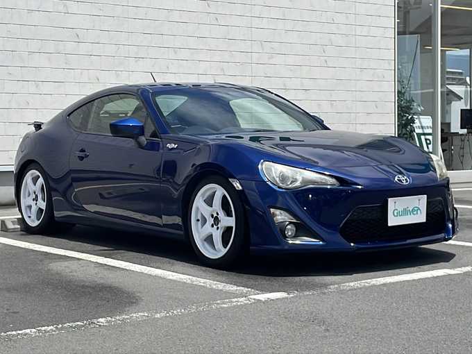新着情報“８６GT”2013年式ギャラクシーブルーシリカ入荷しました！