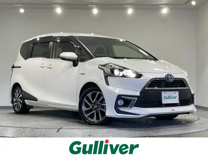 新着情報“シエンタハイブリッドG”2015年式ホワイトパールクリスタルシャイン入荷しました！