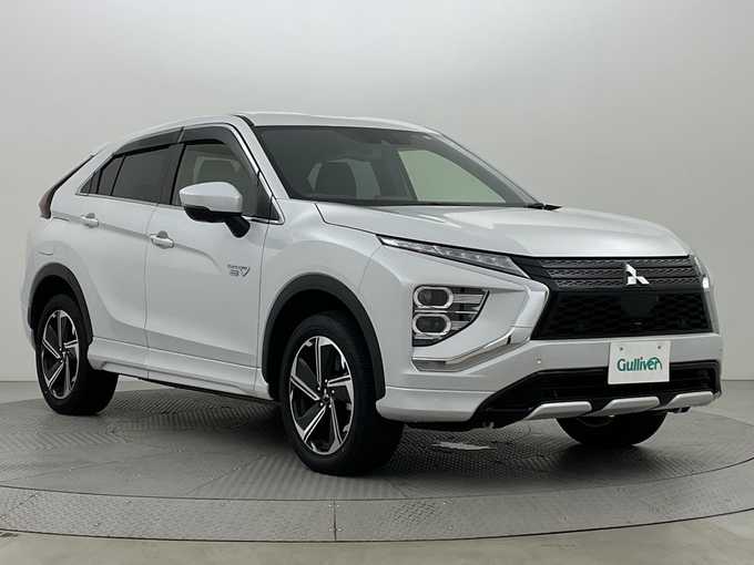 新着情報“エクリプスクロスＰＨＥＶP”2022年式ホワイトダイヤモンド入荷しました！