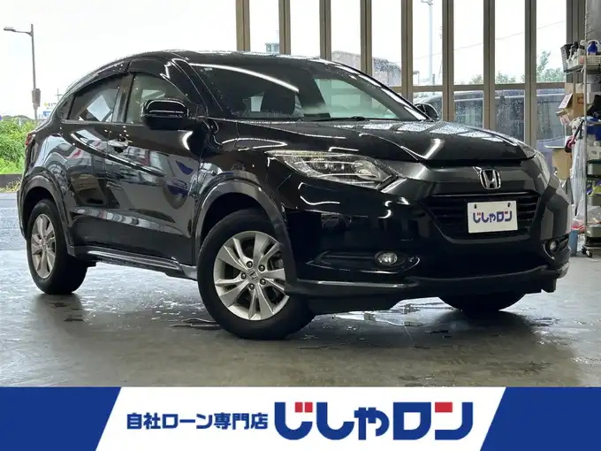 新着情報“ヴェゼルハイブリッドX”2015年式クリスタルブラックパール入荷しました！