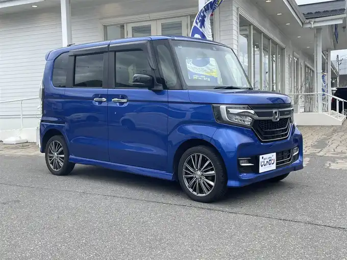 新着情報“Ｎ－ＢＯＸカスタムG・EXターボホンダセンシング”2017年式ブリリアントスポーティブルーメタリック2トーン入荷しました！