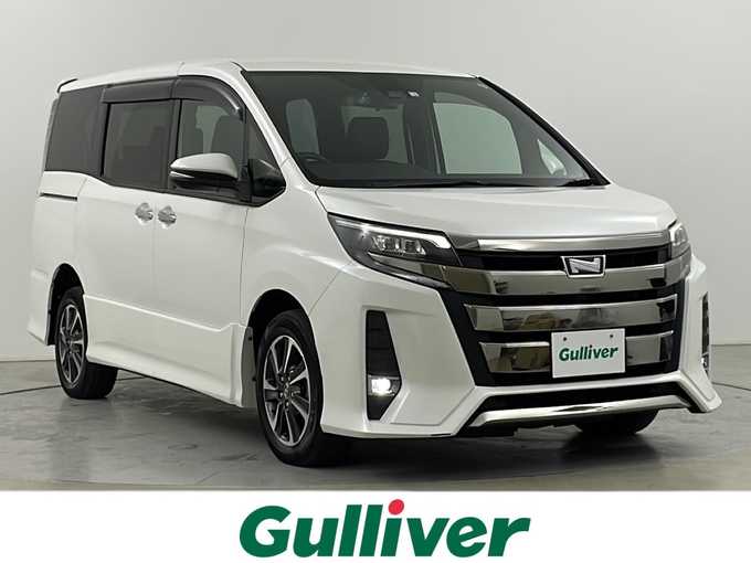 新着情報“ノアSi ダブルバイビー”2018年式ホワイトパールクリスタルシャイン入荷しました！