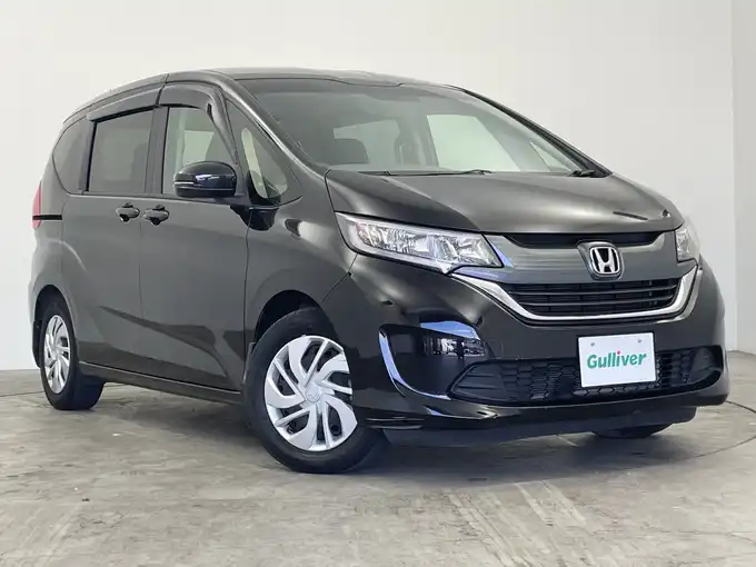 新着情報“フリードG”2019年式プレミアムスパークルブラックパール入荷しました！