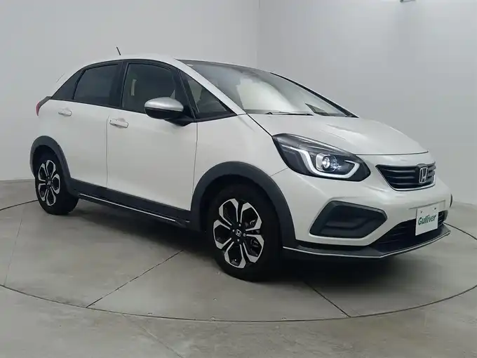 新着情報“フィットe:HEVクロスター”2020年式プラチナホワイトパール入荷しました！