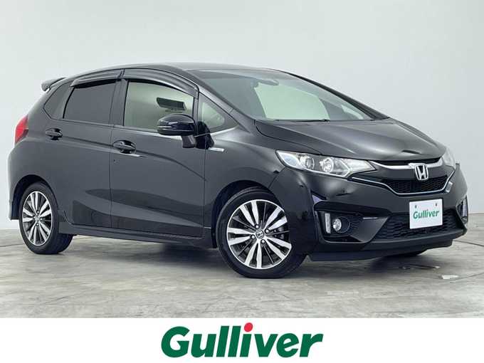 新着情報“フィットハイブリッドハイブリッド・Sパッケージ”2016年式クリスタルブラックパール入荷しました！