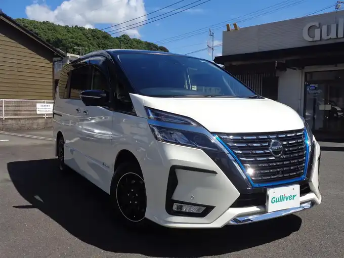 新着情報“セレナe－パワー ハイウェイスターV”2021年式ブリリアントホワイトパール 2トーン入荷しました！