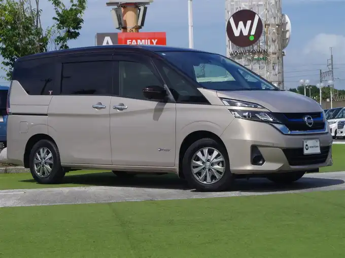 新着情報“セレナe－パワー XV”2018年式カシミヤグレージュ 2トーン入荷しました！