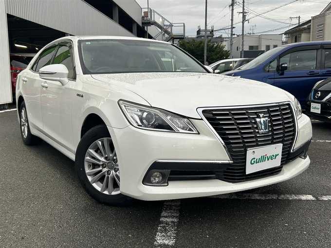 新着情報“クラウンハイブリッドロイヤル”2013年式ホワイトパールクリスタルシャイン入荷しました！