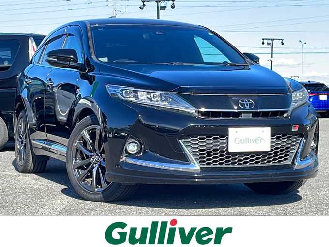 新着情報“ハリアーエレガンス GRスポーツ”2017年式ブラック入荷しました！