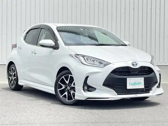 新着情報“ヤリスハイブリッドZ”2023年式プラチナホワイトパールマイカ入荷しました！