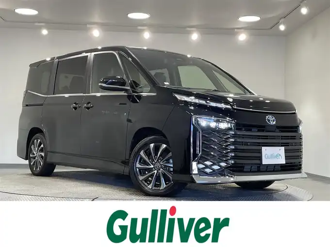 新着情報“ヴォクシーハイブリッドS－Z”2022年式アティチュードブラックマイカ入荷しました！