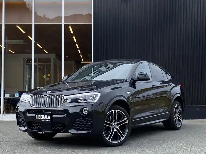 新着情報“Ｘ４xDrive 28i Mスポーツ”2019年式サファイアブラックP入荷しました！