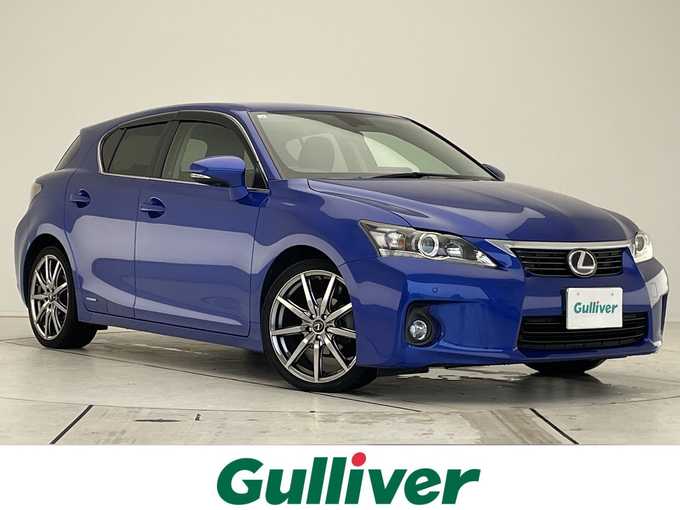 新着情報“ＣＴCT200h”2013年式エクシードブルーメタリック入荷しました！