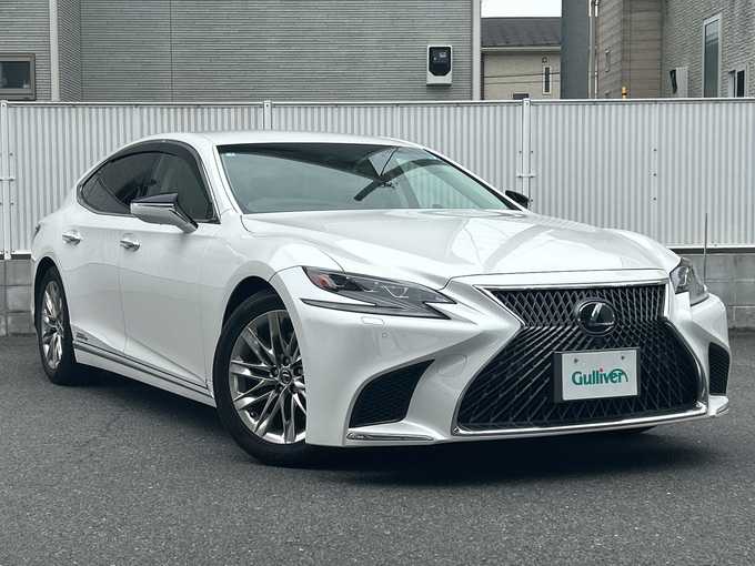新着情報“ＬＳLS500h Iパッケージ”2019年式ソニッククォーツ入荷しました！