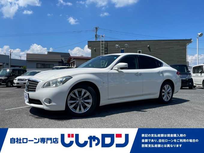 新着情報“フーガ370GT”2011年式クリスタルホワイトパール入荷しました！