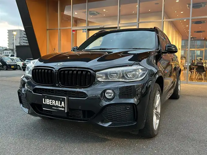 新着情報“Ｘ５xDrive 35d Mスポーツ”2015年式サファイアブラックP入荷しました！