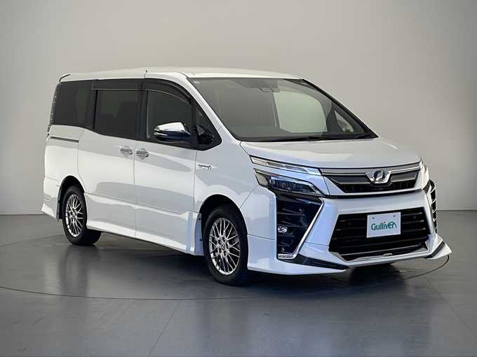 新着情報“ヴォクシーハイブリッドZS 煌Ⅱ”2019年式ホワイトパールクリスタルシャイン入荷しました！