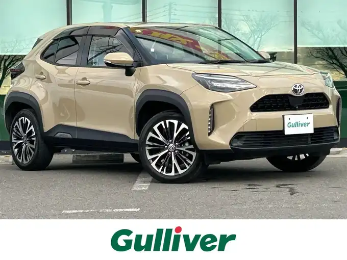 新着情報“ヤリスクロスZ”2021年式ベージュ入荷しました！