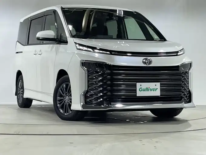 新着情報“ヴォクシーハイブリッドS－G”2024年式ホワイトパールクリスタルシャイン入荷しました！