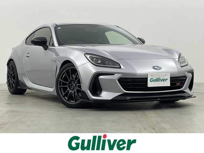新着情報“ＢＲＺSTI スポーツ”2024年式アイスシルバーメタリック入荷しました！
