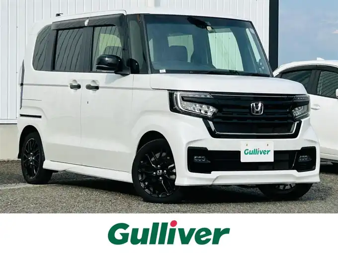新着情報“Ｎ－ＢＯＸカスタムLターボ特別仕様車スタイル+ブラック”2022年式プラチナホワイトパール入荷しました！