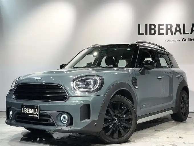 新着情報“ＭＩＮＩクーパーD クロスオーバー オール4 エッセンシャル・トリム”2021年式セージグリーンメタリック入荷しました！