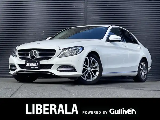 新着情報“ＣクラスC180アバンギャルド”2015年式ポーラホワイト入荷しました！