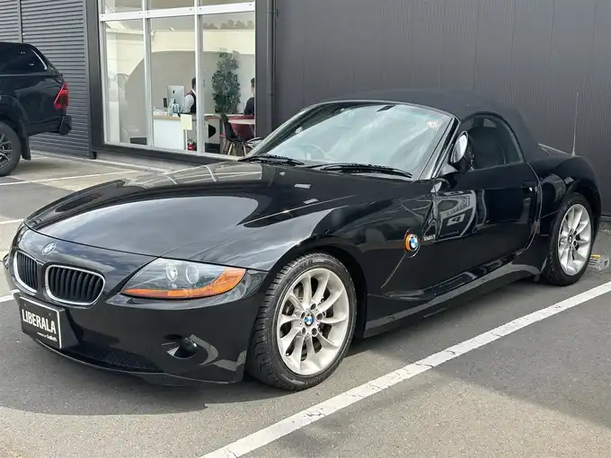 新着情報“Ｚ４2．5i”2004年式黒入荷しました！