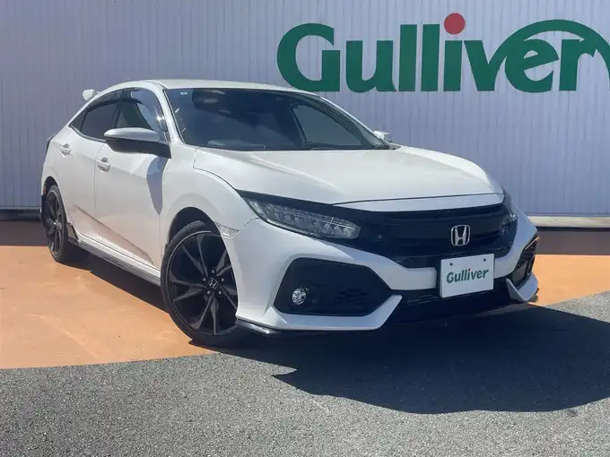 新着情報“シビックハッチバック ホンダセンシング”2019年式ホワイトオーキッドパール入荷しました！