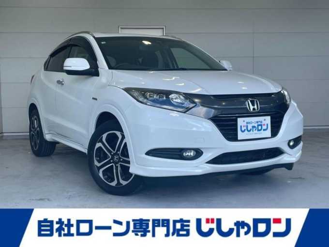 新着情報“ヴェゼルハイブリッドZ”2014年式ホワイトオーキッドパール入荷しました！