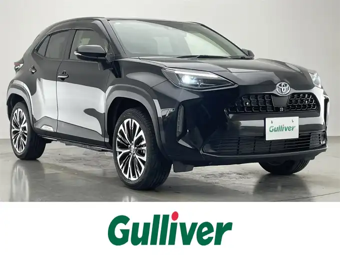 新着情報“ヤリスクロスハイブリッドZ”2021年式ブラックマイカ入荷しました！