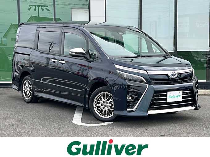 新着情報“ヴォクシーハイブリッドZS 煌Ⅲ”2021年式ブラッキッシュアゲハガラスフレーク入荷しました！