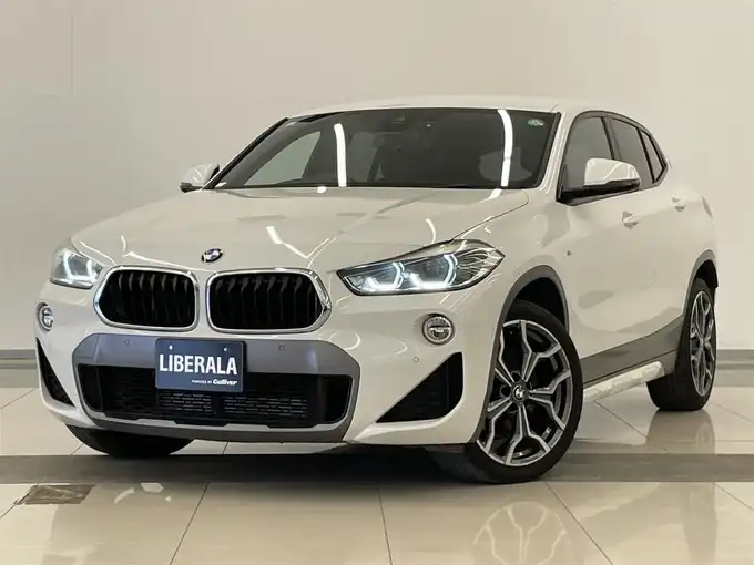 新着情報“Ｘ２xDrive 20i MスポーツX”2018年式アルピンホワイトⅢ入荷しました！