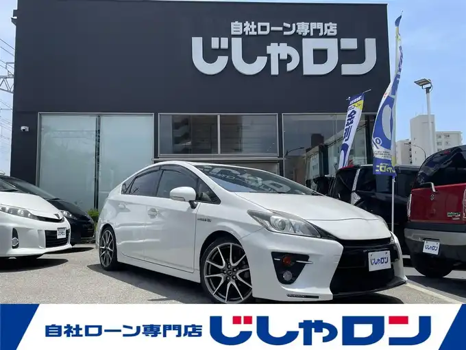 新着情報“プリウスSツーリングセレクション”2012年式ホワイトパールクリスタルシャイン入荷しました！